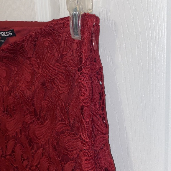 High Waisted Floral Lace Skirt - Picture 4 of 5